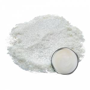 AKI WHITE